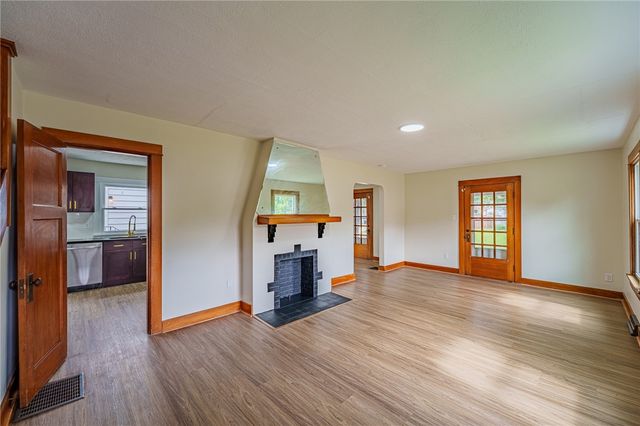 258 E Siebenthaler Avenue, Dayton, OH 45405