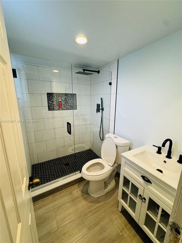 1350 NE 119th Street 135021, Miami, FL 33161