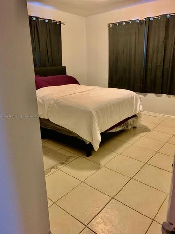 1350 NE 119th Street 135021, Miami, FL 33161