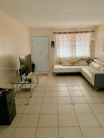 1350 NE 119th Street 135021, Miami, FL 33161