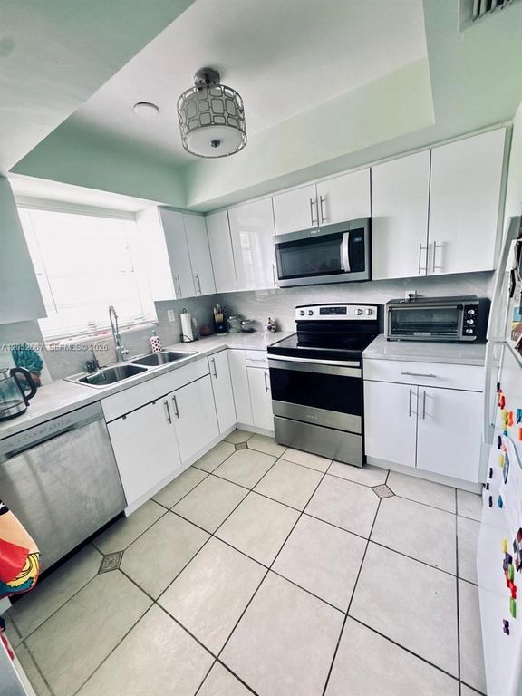 1350 NE 119th Street 135021, Miami, FL 33161
