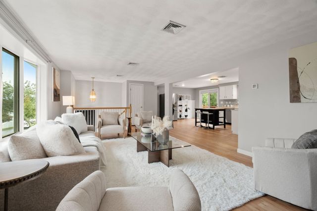 14 Glenn Ave, Salem, MA 01970