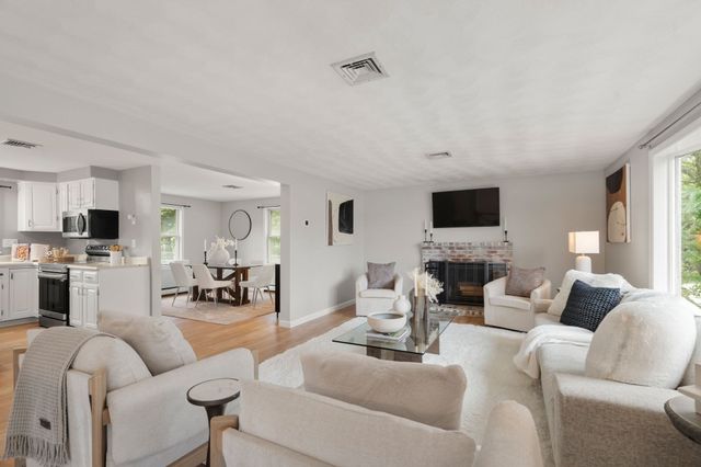 14 Glenn Ave, Salem, MA 01970