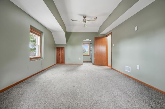 5910 W 88th Street, Oak Lawn, IL 60453
