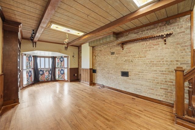 5910 W 88th Street, Oak Lawn, IL 60453