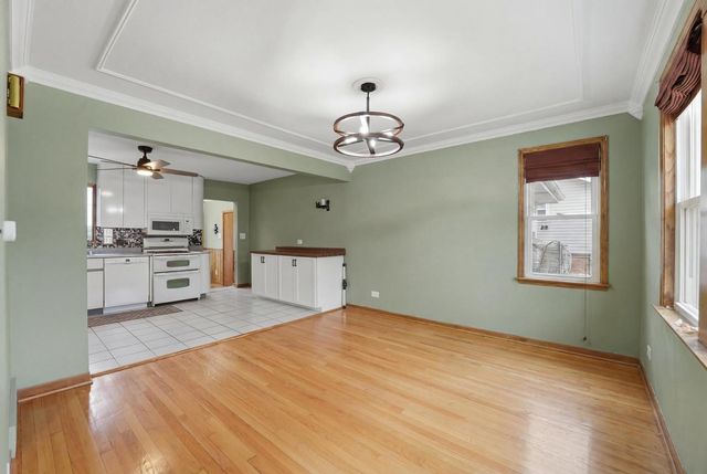 5910 W 88th Street, Oak Lawn, IL 60453
