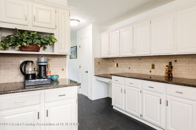 1443 Brookfield Road, Charlotte, MI 48813