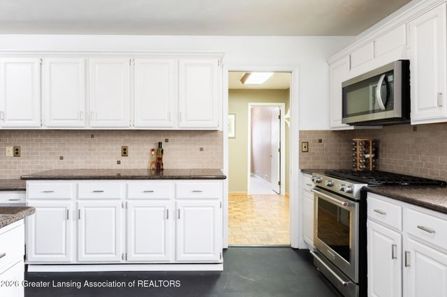 1443 Brookfield Road, Charlotte, MI 48813