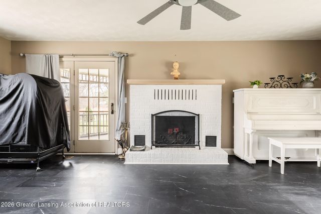 1443 Brookfield Road, Charlotte, MI 48813