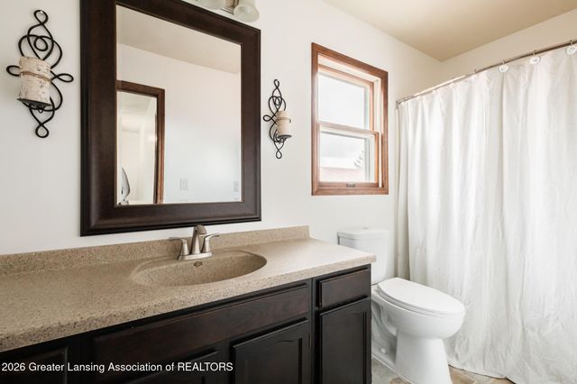 1443 Brookfield Road, Charlotte, MI 48813