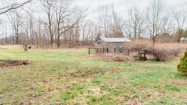 1443 Brookfield Road, Charlotte, MI 48813