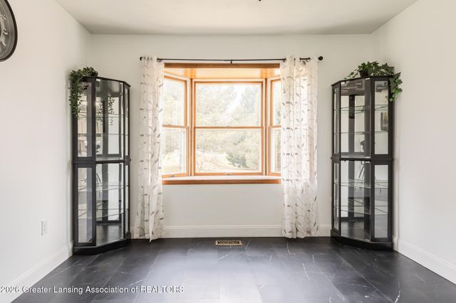 1443 Brookfield Road, Charlotte, MI 48813