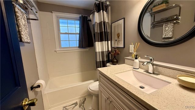 107 Juanita Drive, Salina, NY 13090