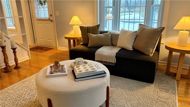 107 Juanita Drive, Salina, NY 13090