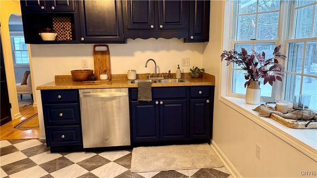 107 Juanita Drive, Salina, NY 13090