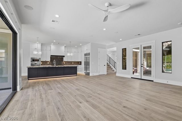 1939 Orchard Mist Street, Las Vegas, NV 89135