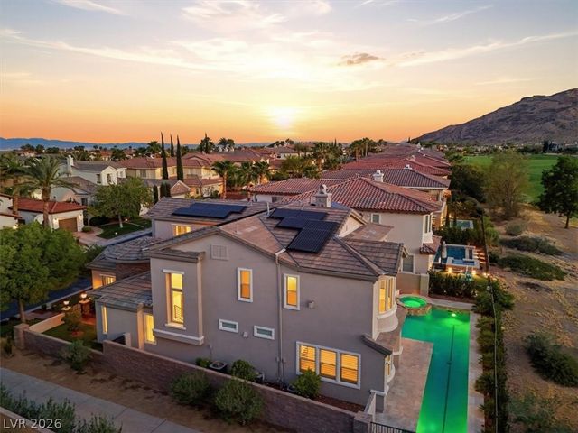 1939 Orchard Mist Street, Las Vegas, NV 89135