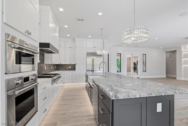 1939 Orchard Mist Street, Las Vegas, NV 89135