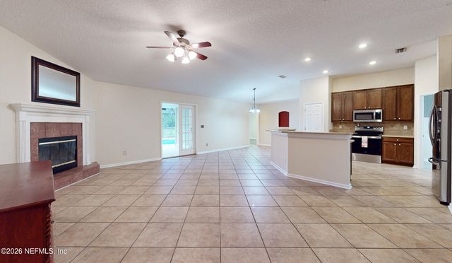 4032 EDGELAND Trail, Middleburg, FL 32068