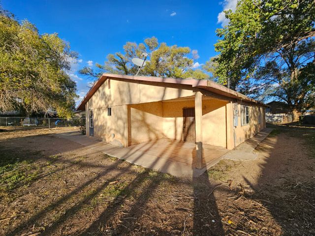 22 Miguel Road, Los Lunas, NM 87031