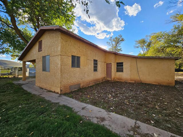 22 Miguel Road, Los Lunas, NM 87031