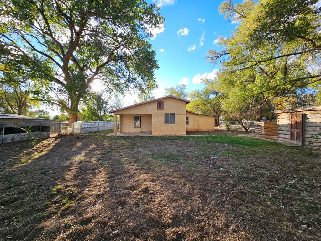 22 Miguel Road, Los Lunas, NM 87031