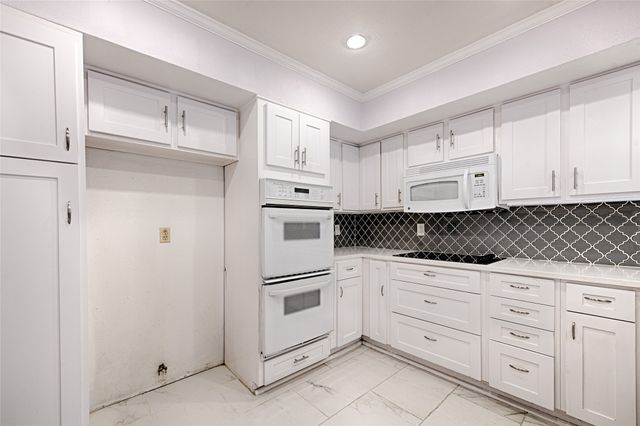 6457 Southpoint Drive, Dallas, TX 75248