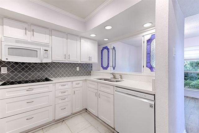 6457 Southpoint Drive, Dallas, TX 75248