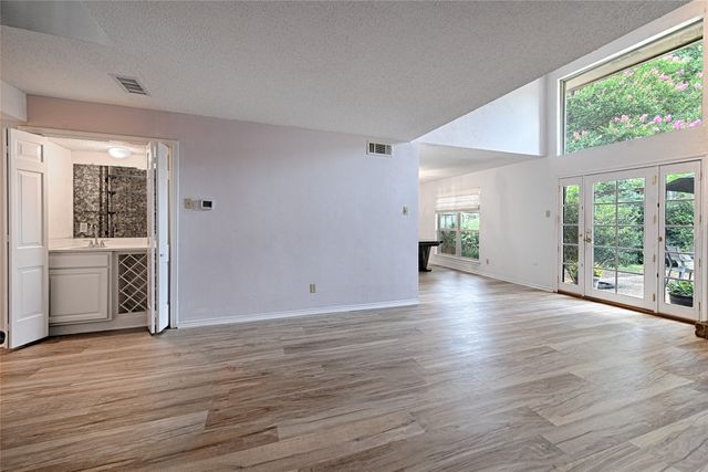 6457 Southpoint Drive, Dallas, TX 75248