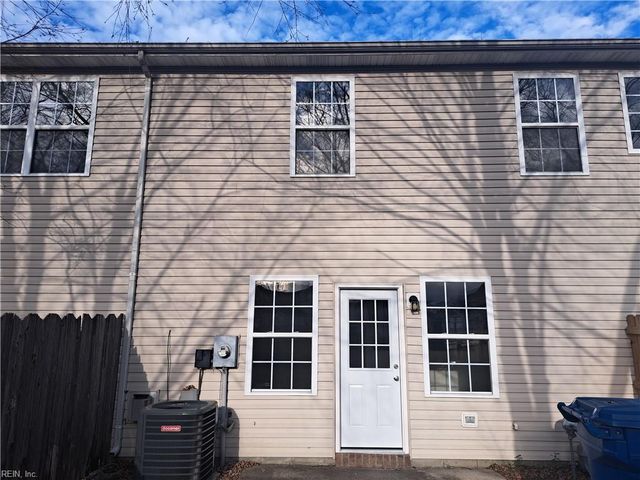 2381 Bizzone CIR, Virginia Beach, VA 23464