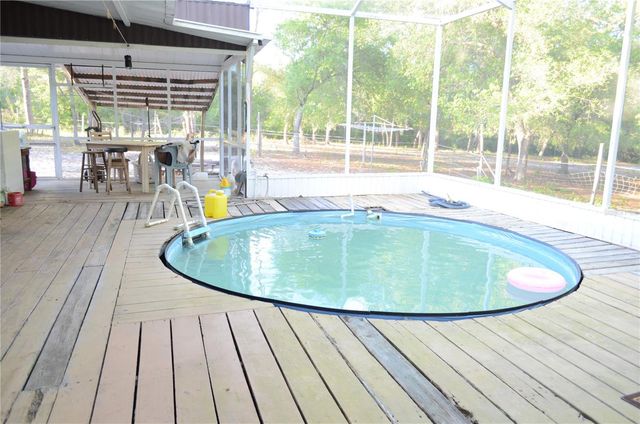 591 SE FISHER ROAD, Ocklawaha, FL 32179
