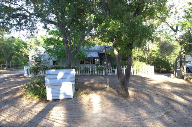 591 SE FISHER ROAD, Ocklawaha, FL 32179
