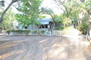 591 SE FISHER ROAD, Ocklawaha, FL 32179