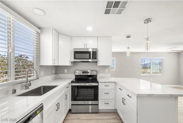 6811 North Mountain View, Pahrump, NV 89060