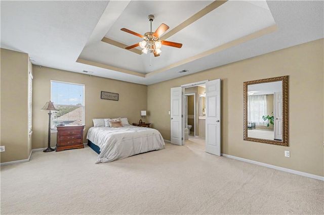 905 Ash Drive, Smithville, MO 64089