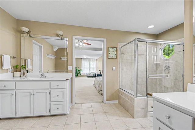 905 Ash Drive, Smithville, MO 64089