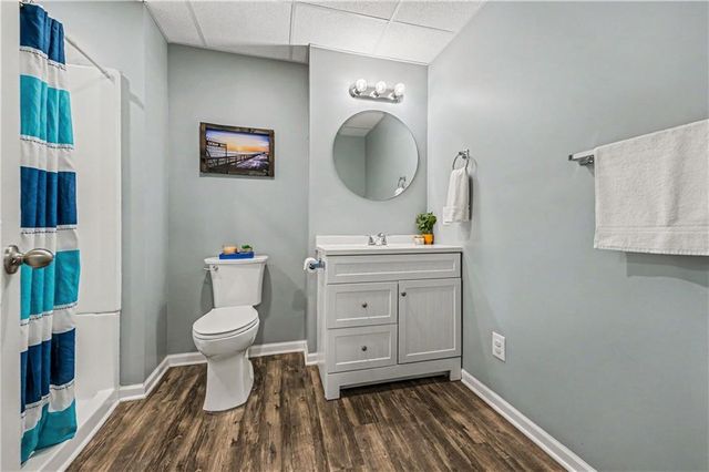 905 Ash Drive, Smithville, MO 64089