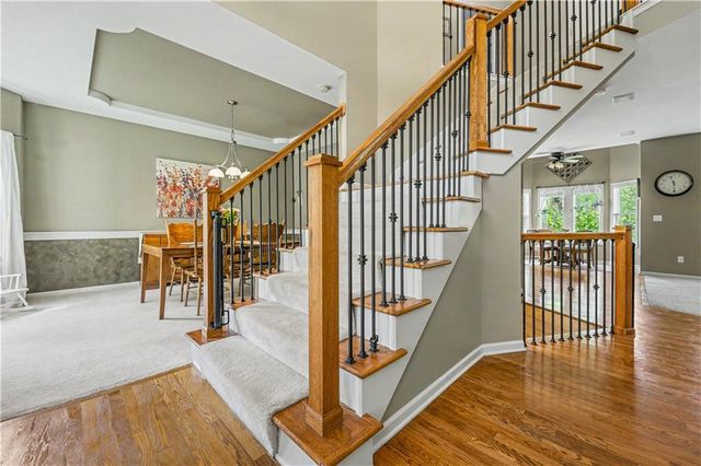 905 Ash Drive, Smithville, MO 64089