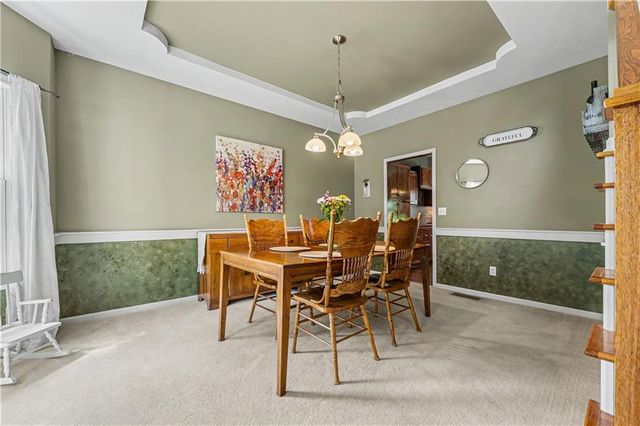 905 Ash Drive, Smithville, MO 64089