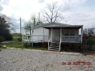 1424 N Main Street, Dupo, IL 62239