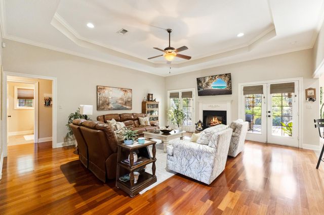 6 Butterfly Ln., Hattiesburg, MS 39402