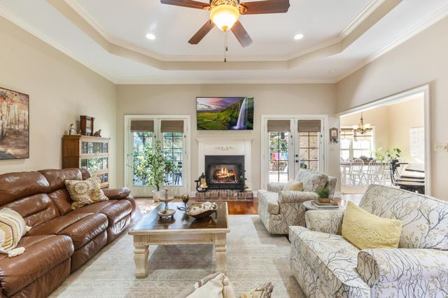 6 Butterfly Ln., Hattiesburg, MS 39402