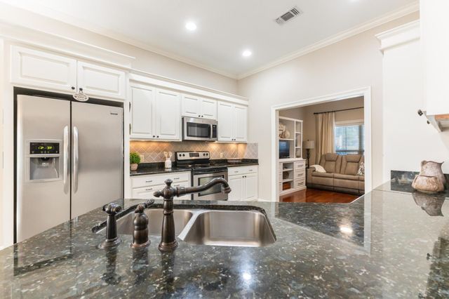 6 Butterfly Ln., Hattiesburg, MS 39402