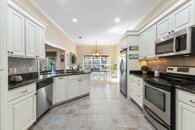 6 Butterfly Ln., Hattiesburg, MS 39402