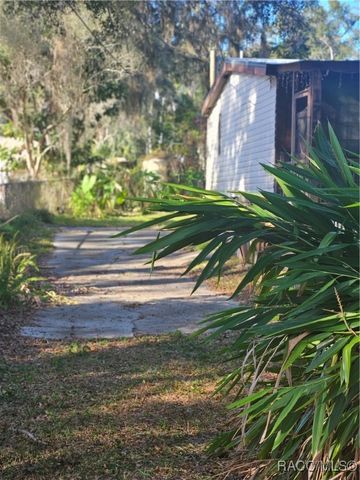 1756 N Paul Drive, Inverness, FL 34453