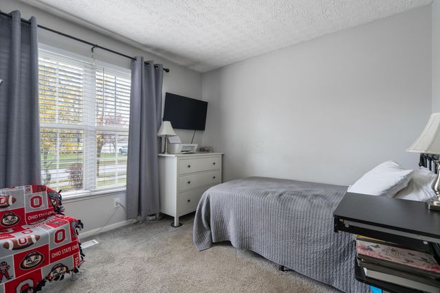 218 Overtrick Drive, Delaware, OH 43015