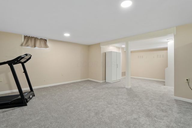 218 Overtrick Drive, Delaware, OH 43015