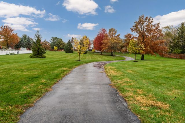 218 Overtrick Drive, Delaware, OH 43015