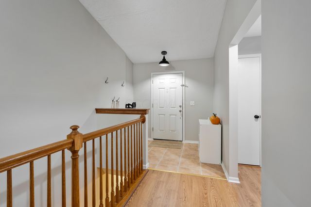 218 Overtrick Drive, Delaware, OH 43015