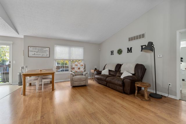 218 Overtrick Drive, Delaware, OH 43015